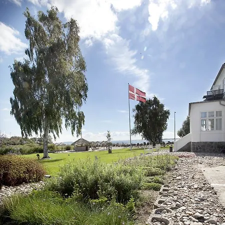 Fjord Hotel 3*
