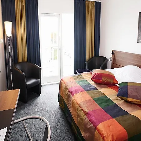 Fjord Hotel 3*